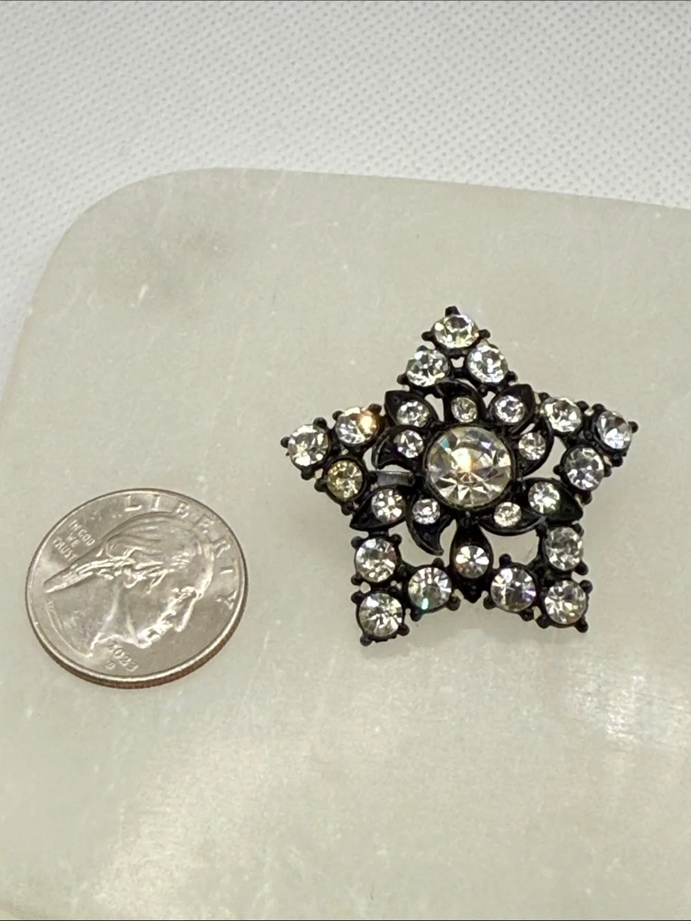 Vintage Starburst  Star rhinestone Pin Brooch - Black Metal unusual piece